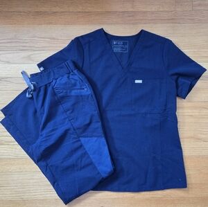 Figs Navy Scrubs Set Medium Technical Collection